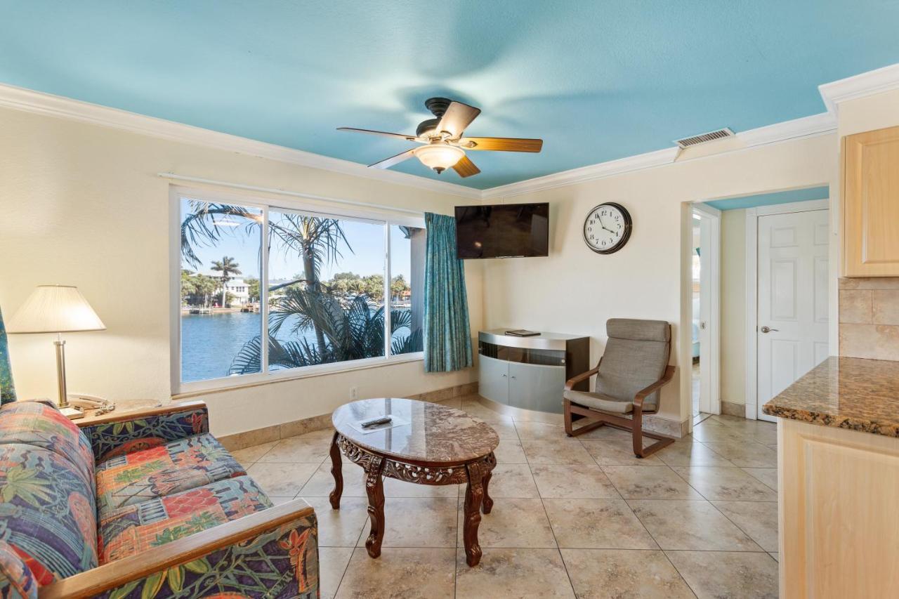 Bay Palms Waterfront Resort - Hotel And Marina St. Pete Beach Habitación foto