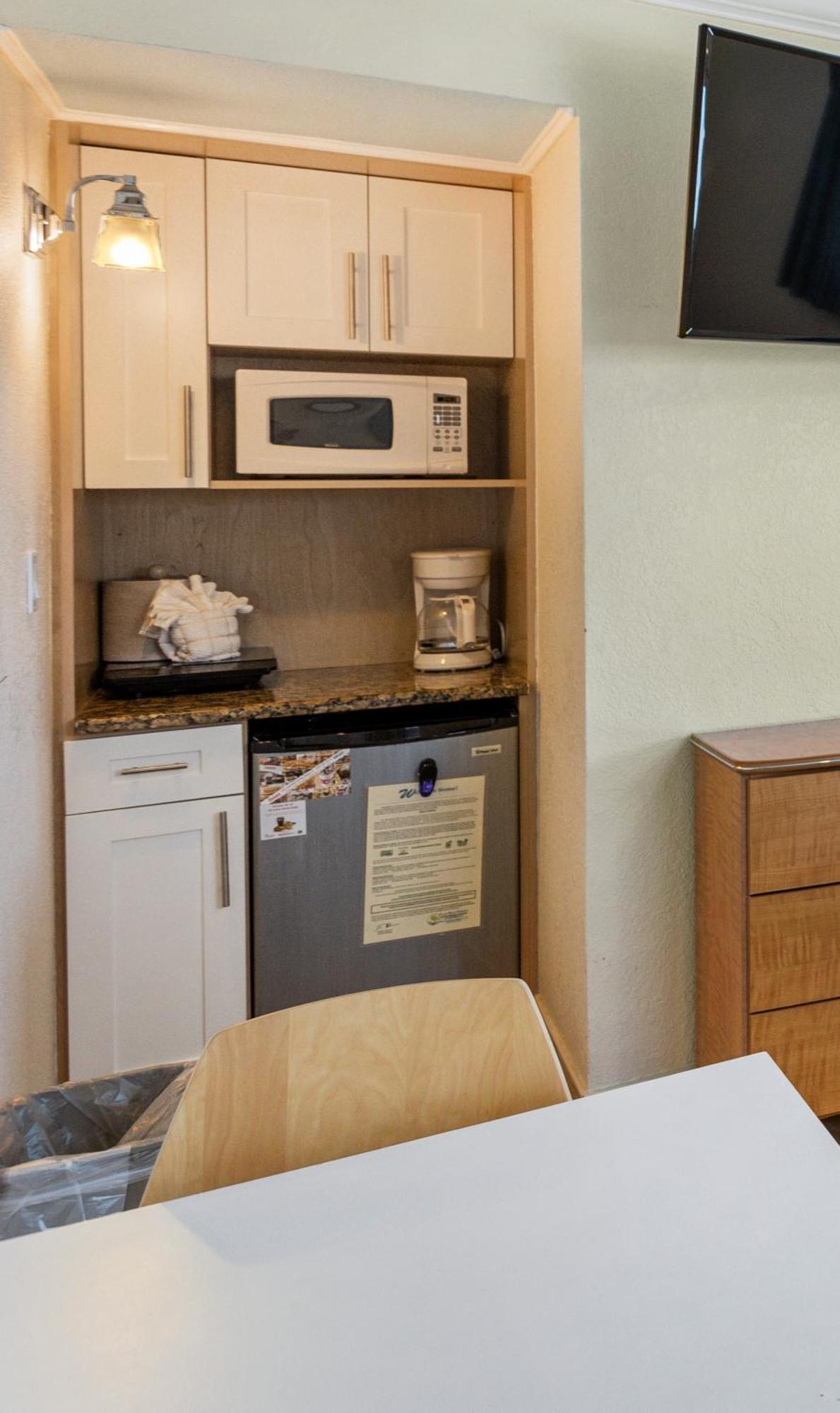Bay Palms Waterfront Resort - Hotel And Marina St. Pete Beach Habitación foto