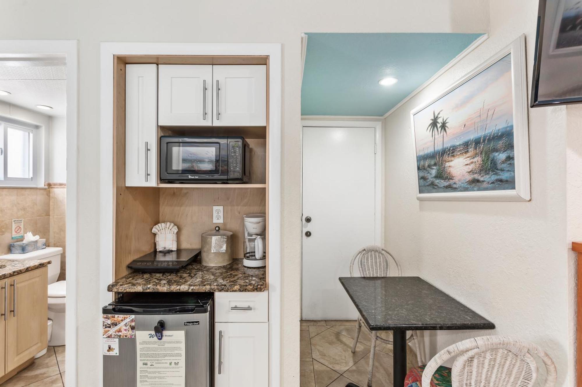 Bay Palms Waterfront Resort - Hotel And Marina St. Pete Beach Habitación foto